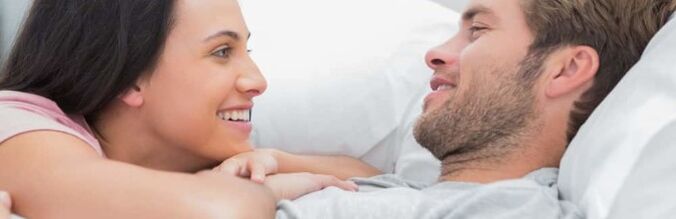 رجل نشط جنسيا مع امرأة